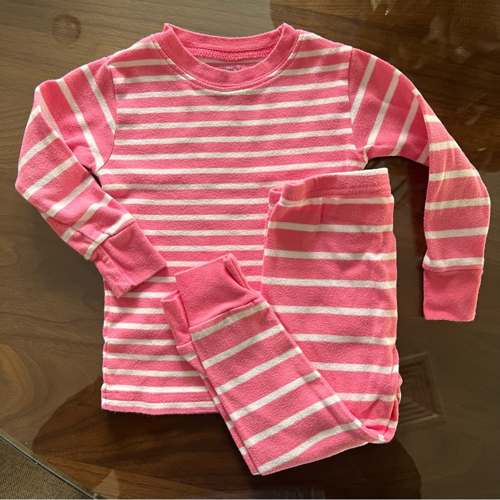 Caters 2 piece pajama set size 18-24 month
